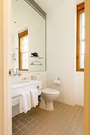 Sydney Harbour Hotel