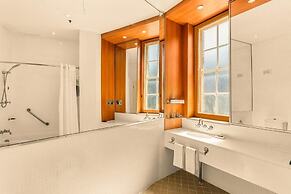 Sydney Harbour Hotel