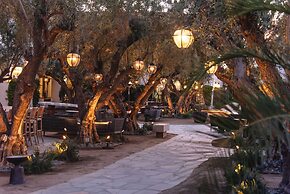 Tommy Bahama Miramonte Resort & Spa