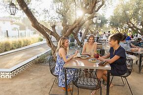 Tommy Bahama Miramonte Resort & Spa