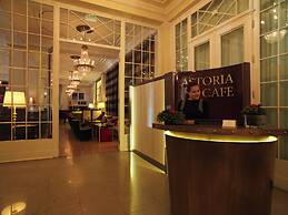 Rocco Forte Astoria Hotel