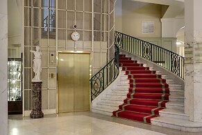 Rocco Forte Astoria Hotel