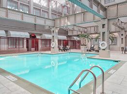 Crowne Plaza Indianapolis-Dwtn-Union Stn by IHG