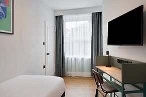Garner Reading City Centre by IHG