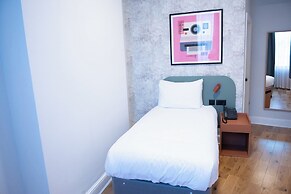 Garner Reading City Centre by IHG