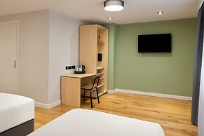 Garner Reading City Centre by IHG