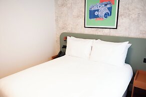 Garner Reading City Centre by IHG