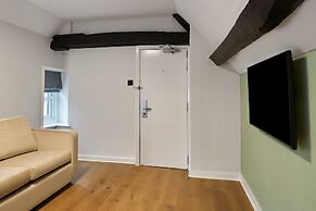 Garner Reading City Centre by IHG