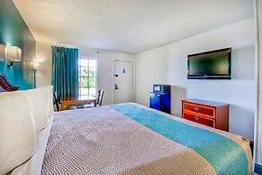Motel 6 Grand Rivers, KY