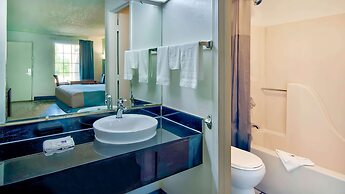 Motel 6 Grand Rivers, KY