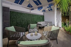 Hilton Garden Inn Miami Brickell South