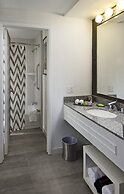 The Inn at Venice Beach