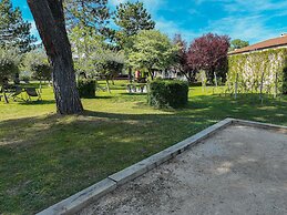 Ibis Aix en Provence Hotel