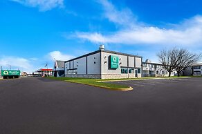 Quality Inn & Suites near I-480 and I-29