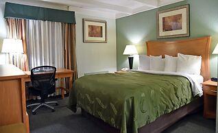 Quality Inn & Suites near I-480 and I-29