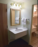 Quality Inn & Suites near I-480 and I-29