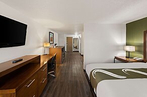 Quality Inn & Suites near I-480 and I-29