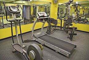 Quality Inn & Suites near I-480 and I-29