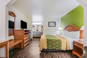 Econo Lodge & Suites