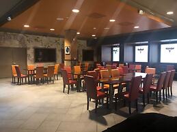 Grand Resort Hotel - Mt Laurel - Philadelphia