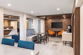 Holiday Inn Express Portland South-Lake Oswego by IHG