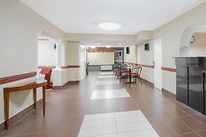 Ramada Hotel & Conference Center by Wyndham Edgewood