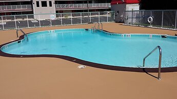 Ramada Hotel & Conference Center by Wyndham Edgewood