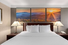 Days Inn by Wyndham Columbia Kentucky