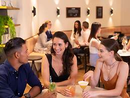 Novotel Sydney International Airport Hotel