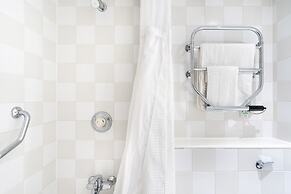 Holiday Inn London-Gatwick Airport by IHG