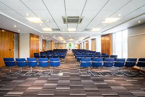 Holiday Inn London-Gatwick Airport by IHG
