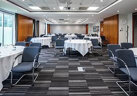 Holiday Inn London-Gatwick Airport by IHG