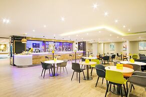 Holiday Inn London-Gatwick Airport by IHG