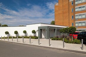 Holiday Inn London-Gatwick Airport by IHG