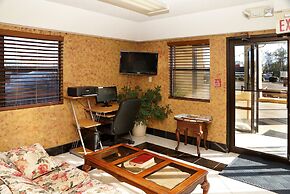 Executive Inn Opp