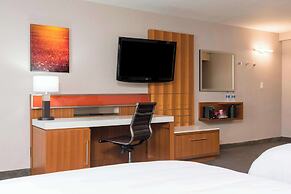 Sonesta Hotel Grand Rapids Airport