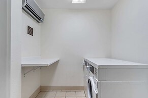 Comfort Suites Normal University area