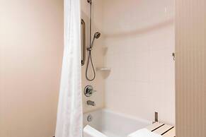 Delta Hotels by Marriott Kalamazoo Conference Center