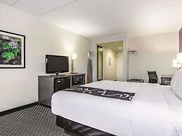 La Quinta Inn & Suites by Wyndham Warwick Providence Airport