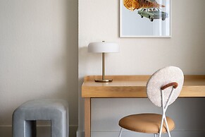 Renaissance Orlando Resort – Disney Springs® Area