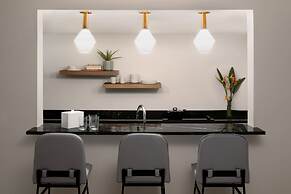 Renaissance Orlando Resort – Disney Springs® Area