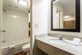 Red Roof Inn Milwaukee Airport