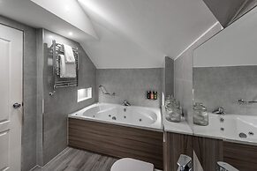 Holiday Inn Manchester - Oldham by IHG