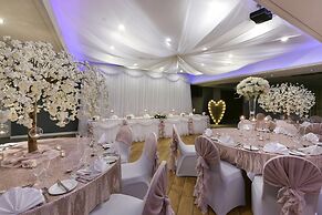 Holiday Inn Manchester - Oldham by IHG