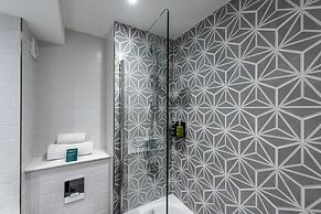 Holiday Inn Manchester - Oldham by IHG