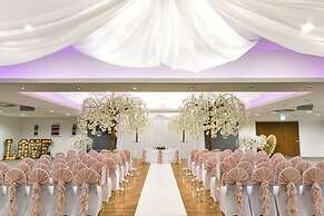 Holiday Inn Manchester - Oldham by IHG