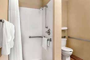 Days Inn & Suites by Wyndham Rocky Mount Golden East