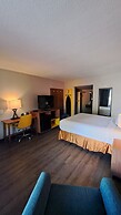 Days Inn & Suites by Wyndham Rocky Mount Golden East