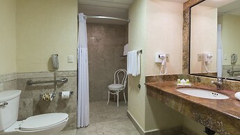 Holiday Inn Queretaro-Centro Historico, an IHG Hotel