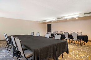 Best Western Ashbury Inn
